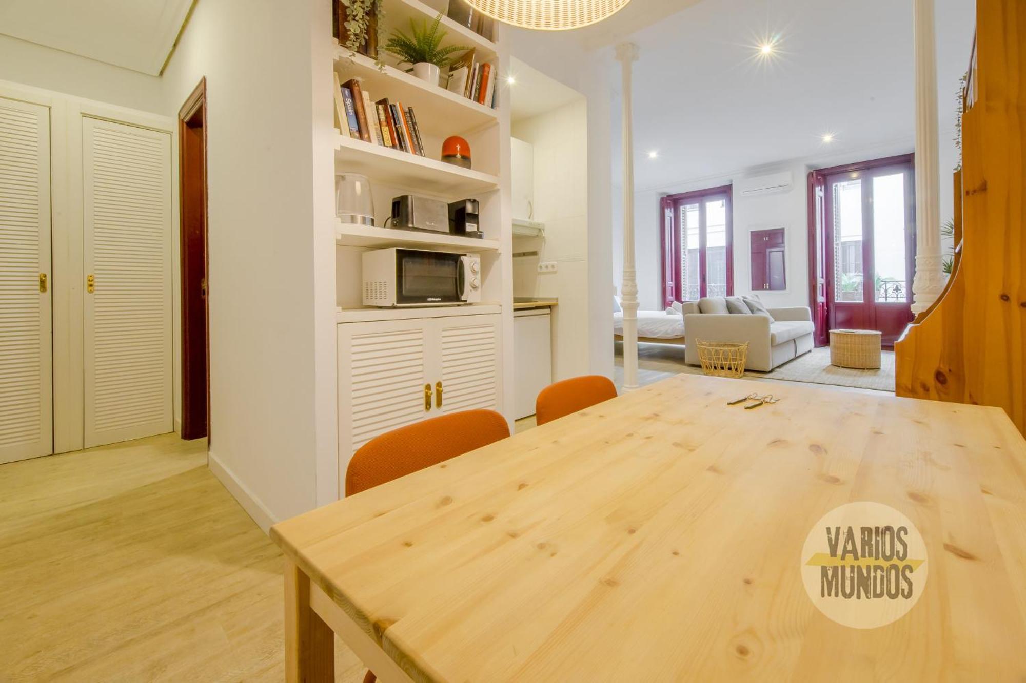 Brisa Literaria Para 3 En Las Letras, Ventura De La Vega Appartamento Madrid