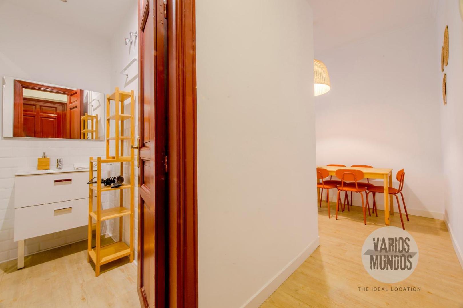 Brisa Literaria Para 3 En Las Letras, Ventura De La Vega Appartamento Madrid