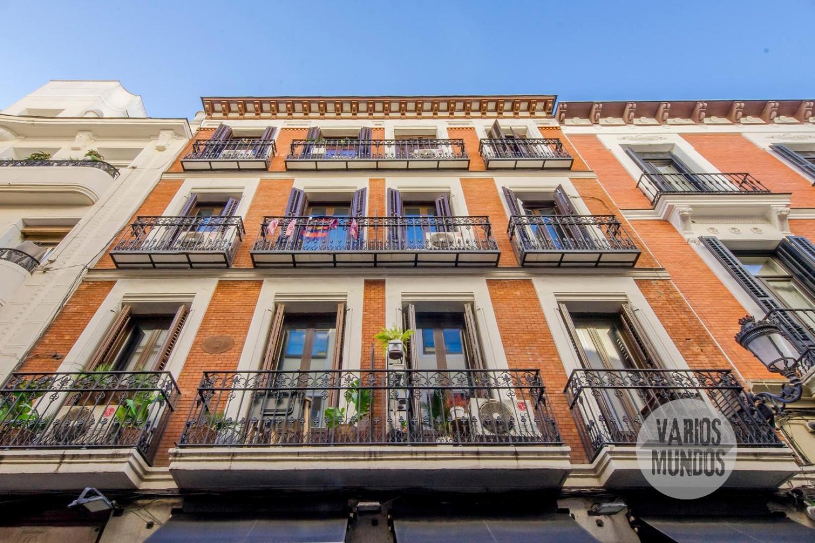 Brisa Literaria Para 3 En Las Letras, Ventura De La Vega Appartamento Madrid